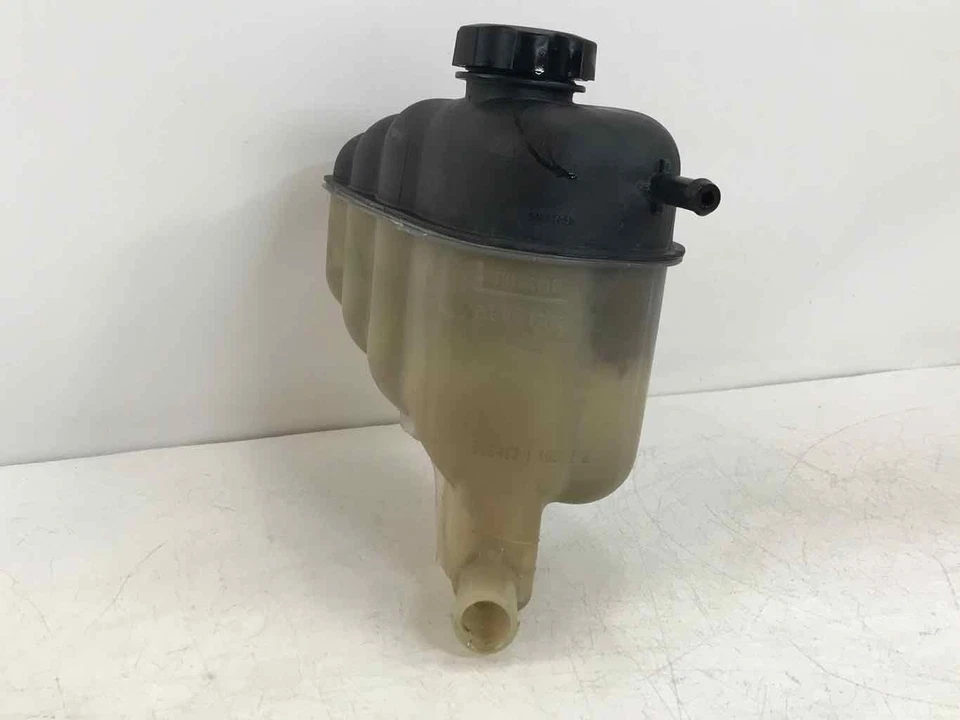 Engine Coolant Recovery Bottle 22870828 Fits 07 - 14 CHEVY SUBURBAN 1500 5.3L - Image 3 of 4