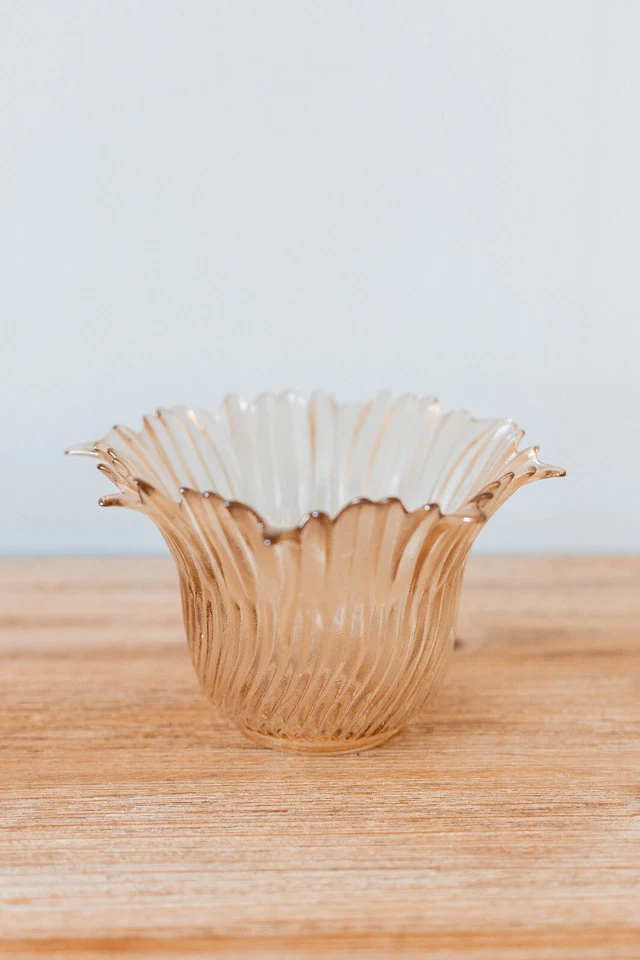 Bel Abat-Jour en Verre Tulipe Vintage Opaque Fumé - Photo 2/4