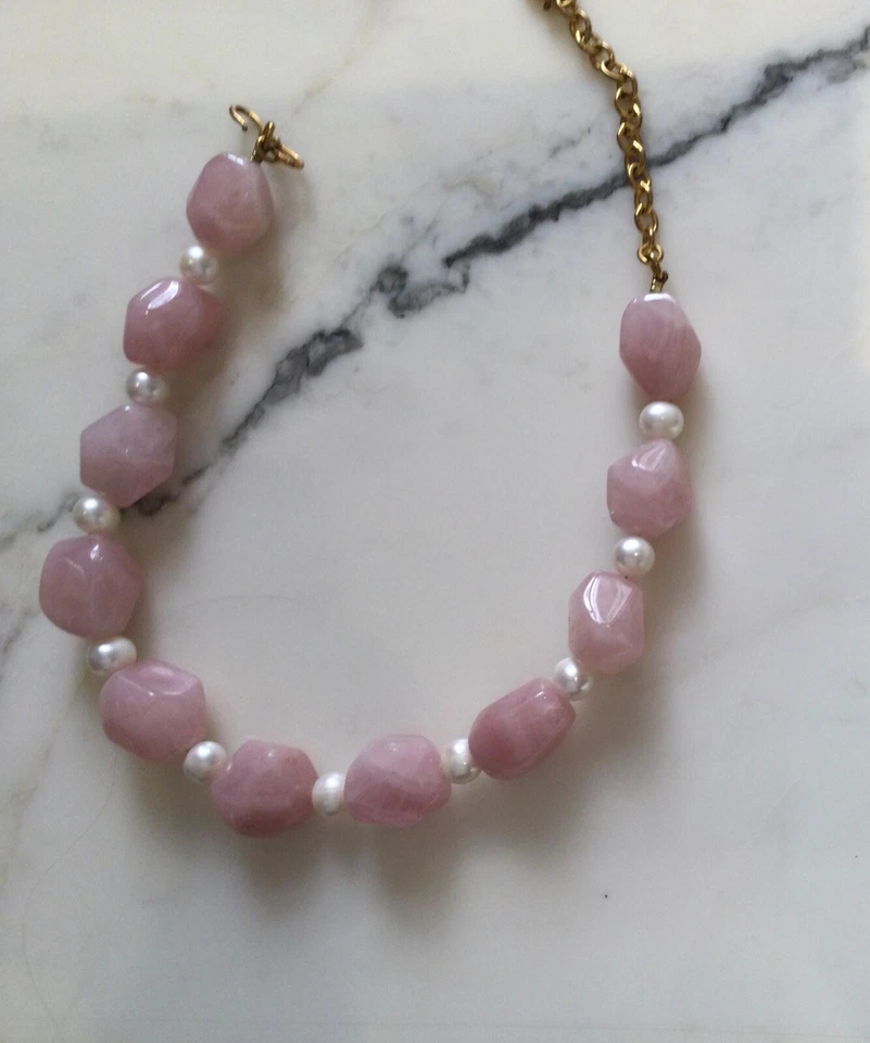 Collier vintage Philippe Ferrandis cabochons de quartz rose et perles - Photo 2/4
