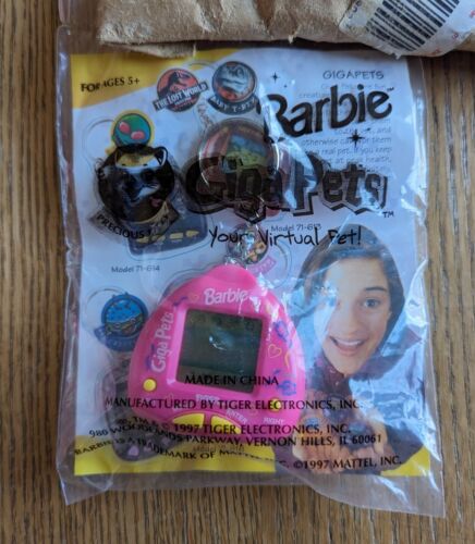 BARBIE PRECIOUS KITTY GIGA PET by Tiger 1997/Model 70-138 Gage Marketing NEW - Picture 1 of 3