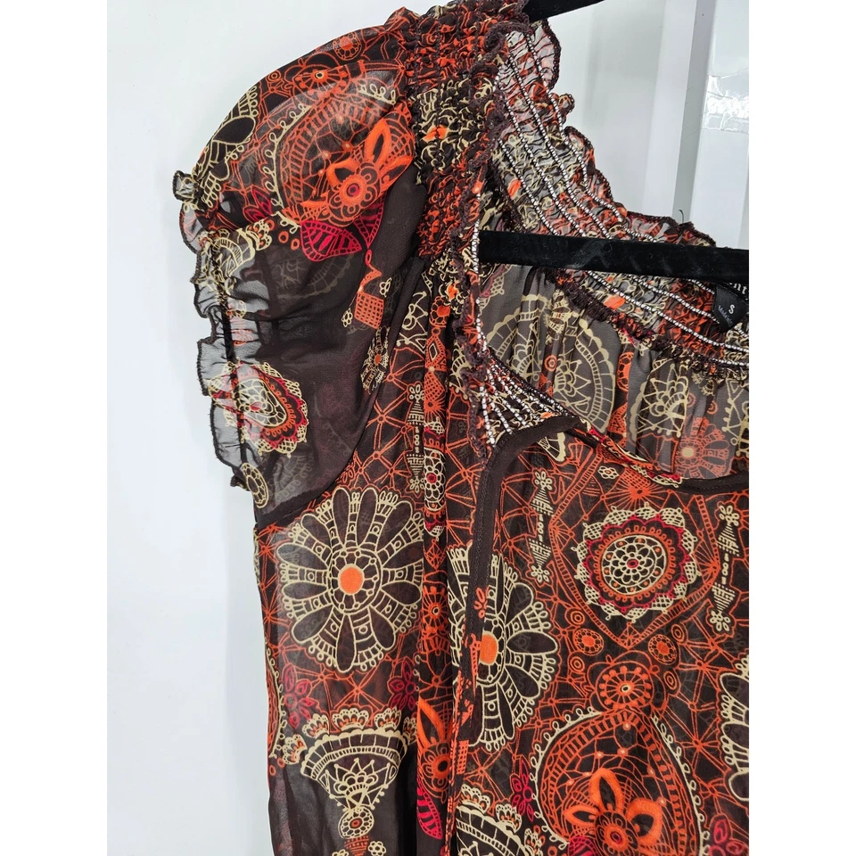 Top para mujer Forever Twenty One marrón manga corta cuello redondo estampado floral talla S Foto 2 de 4