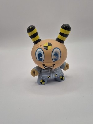 Kidrobot Dunny 2006 Series 3 Tristan Eaton Crash Test Dummy NO card or Box