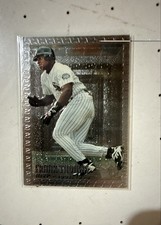 1995 Topps Embossed - Frank Thomas #100