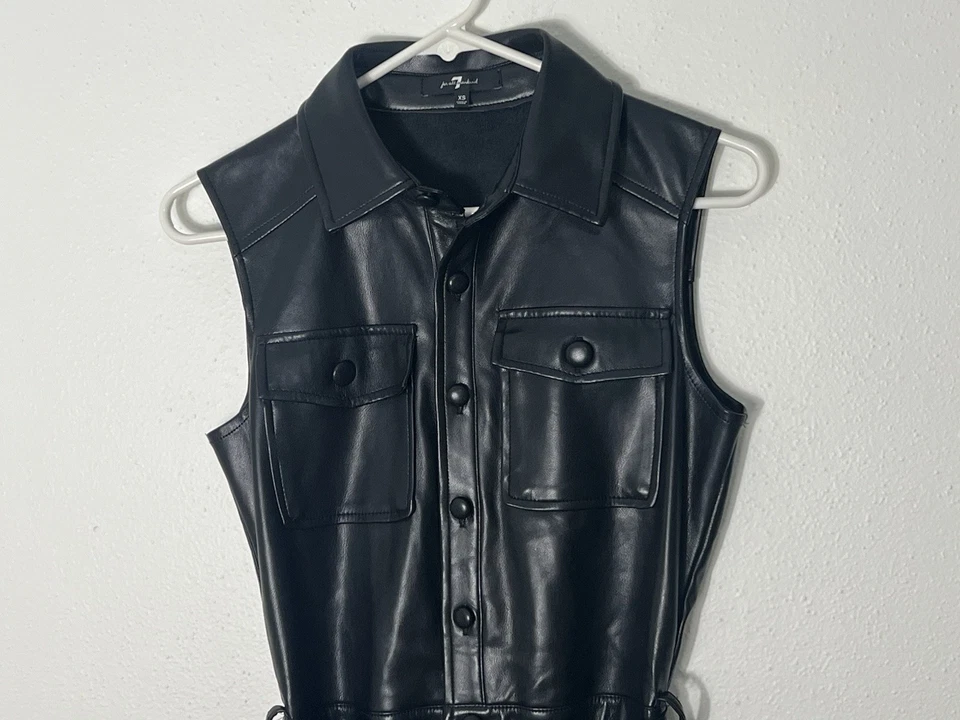7 For All Mankind Mameluco Imitación Cuero Negro Talla XS Bolsillos con Cuello Cinturón Foto 2 de 4