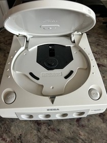 Sega Dreamcast Bundle with 2 games - Tested see pictures