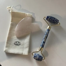 BUNDLE: “dm” Ebelin Blue Quartz Facial Massage Roller & Rose Quartz Gua Sha