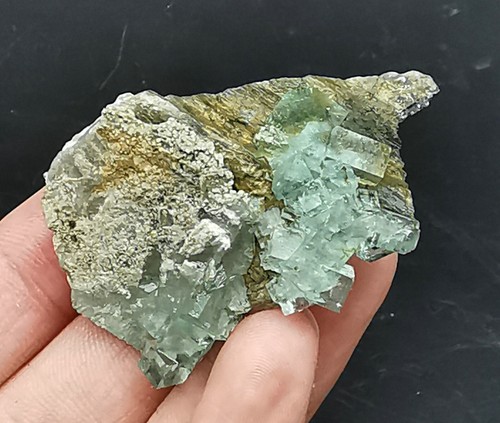 32.7g Natural Rare Clear Green Cube Fluorite Quartz Specimen Xianghualing - Picture 9 of 10