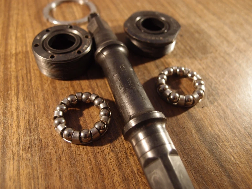 1988 vintage MTB bottom bracket Shimano Mountain LX 1,37"x24T/68 mm Japan 118 mm - Image 2 of 4