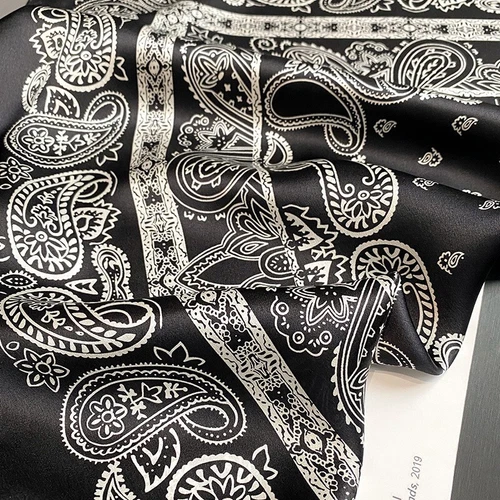 100% Silk 26" Square Scarf Women Neckerchief Bandana Vintage Blakc White Paisley - Picture 3 of 12