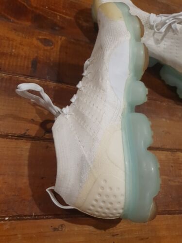 Nike Air Women's Vapormax Flyknit White Shoes Size US 9.5 UK 8.5 EU 43 Sneakers - Picture 11 of 17