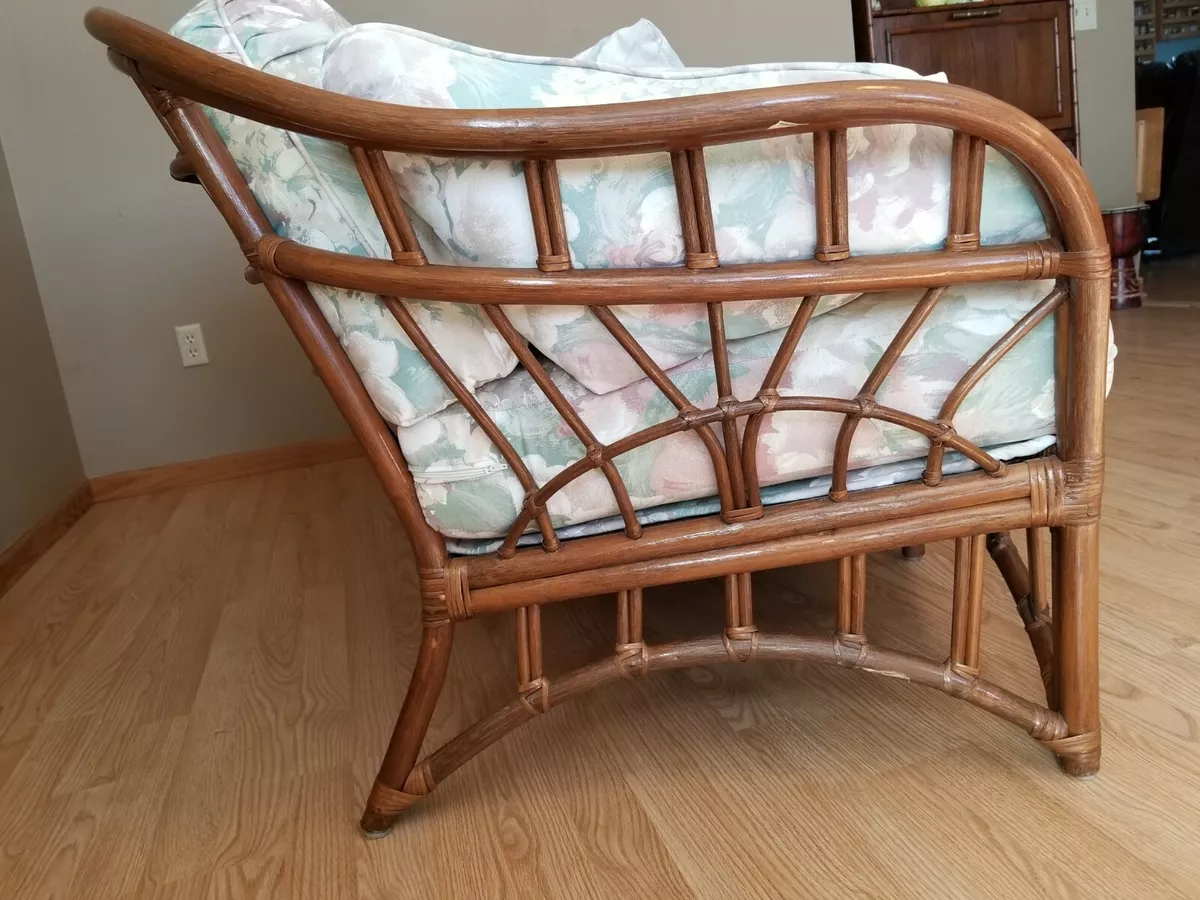 Vintage BenchCraft Bamboo Rattan Patio Sunroom Sofa and Coffee Table