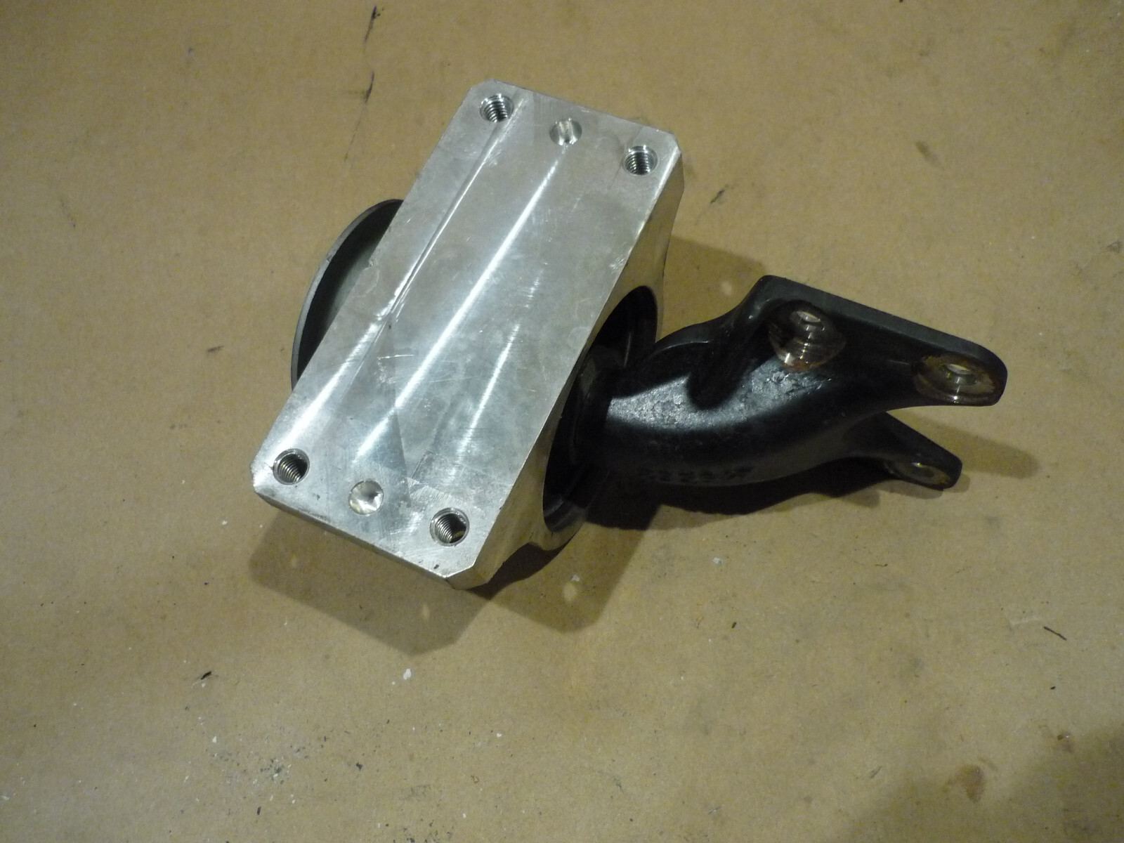Ferrari California  - Gearbox Pad Support With Front Strut-  P/N 239753 - 235647