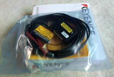 1PC KEYENCE LV-H35 New In Box LVH35 Proximity Switch Sensor Expedited Shipping