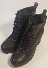 Mia Women's Black Faux Leather Ankle Block Heel Lace Up Boots Booties Size 7.5