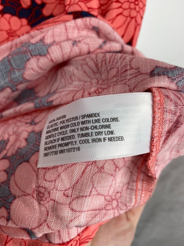 Isabel Maternity by Ingrid & Isabel Ruffle Smocked Maternity Tank Top M NWT - Picture 4 of 8