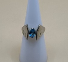 Elegant 925 Sterling Silver Blue Stone Ring / Size 6.75