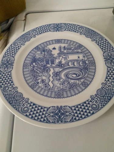 Calamityware Plate Number 8 Whirlpool Don Moyer Poland 2015 10 1/2" Dinner