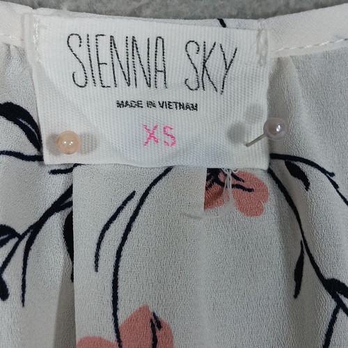 Sienna Sky Mock Wrap Top Floral Print Size XS Short Flare Sleeve Elastic Waist - Picture 6 of 7