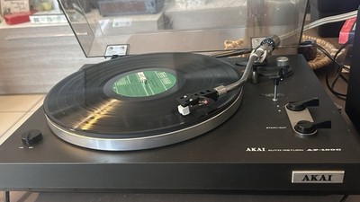 Akai - AP-100C Belt Drive with Belt and Tips New + Preamp