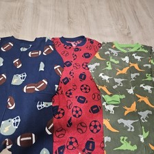 Boys Size 5 / 6 Pjs Pajamas Fleece Footed Carters Sports Dinosaurs