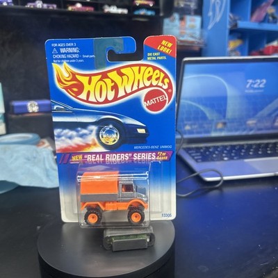 Hot Wheels Real Riders Series #2 Of 4 Mercedes-Benz Unimog Mint Card