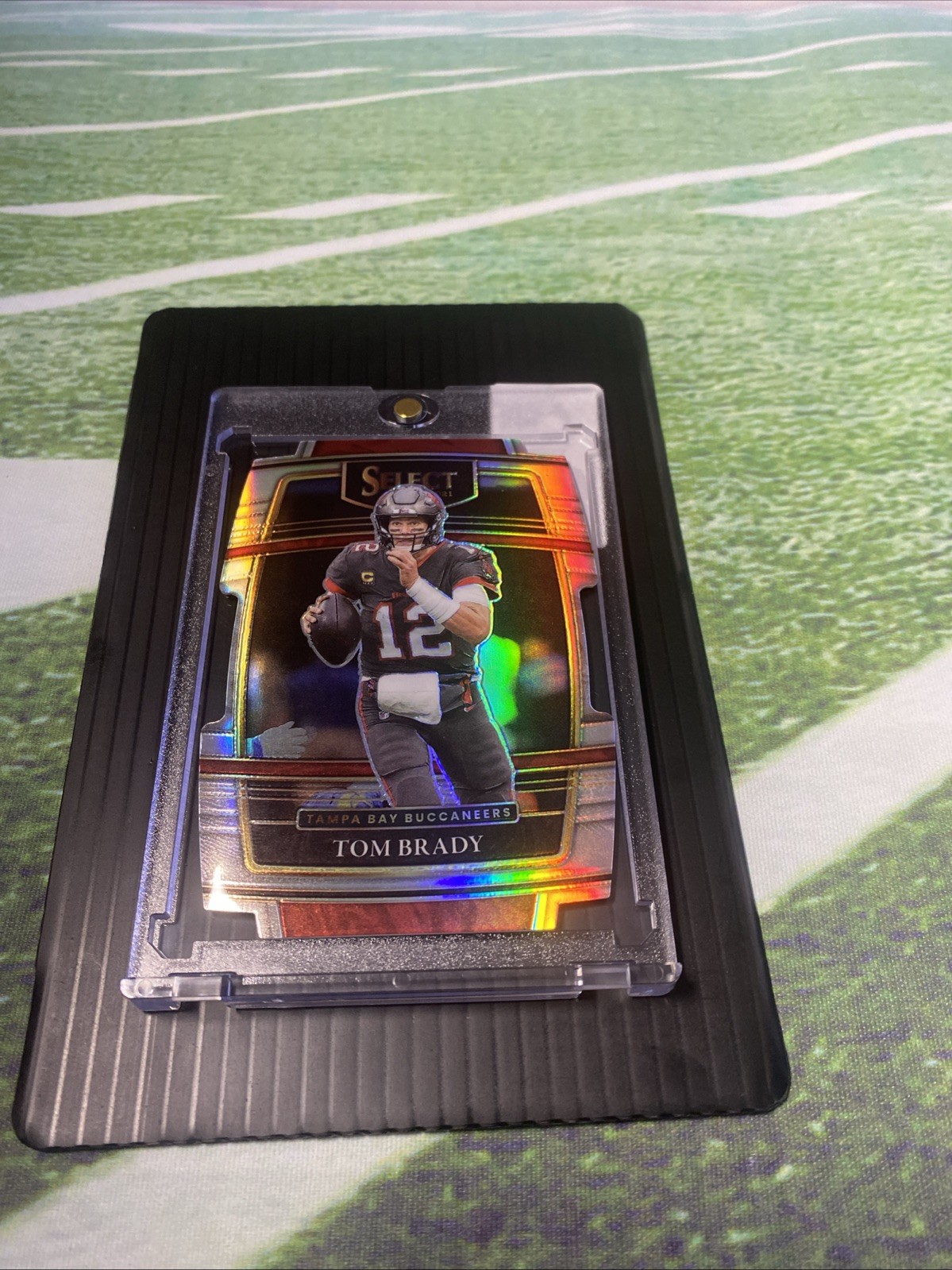 2021 Panini Select - Concourse Tom Brady #1 Black & Gold Prizm Die-Cut