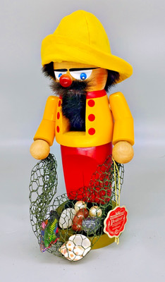 SIGNED Christian Steinbach Ocean Fisherman Chubby Size German Nutcracker - S1311