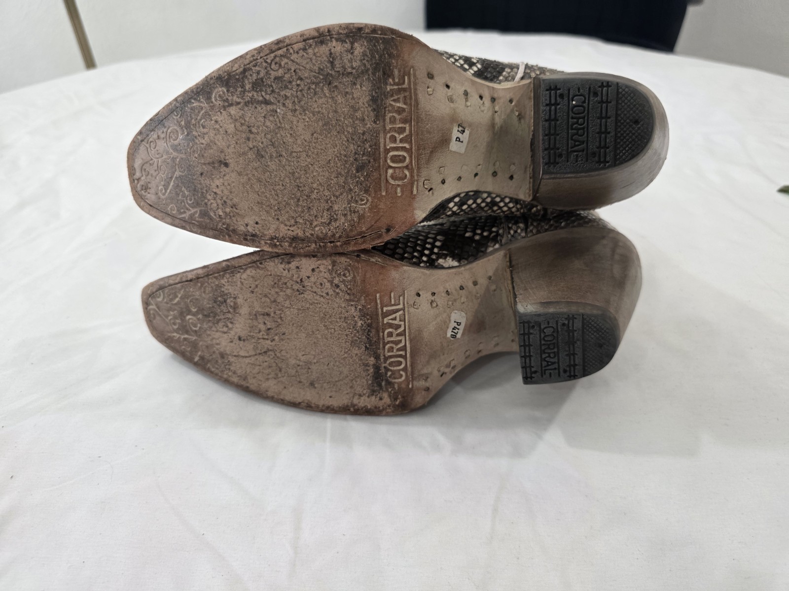 Corral Full Python Leather Ankle Boot Women Size 7 - image 9