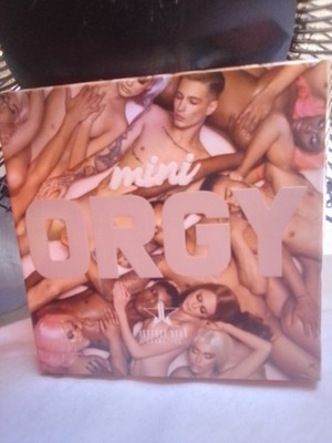 (Limited) Jeffrey Star Cosmetics Mini Orgy Eyeshadow Palette