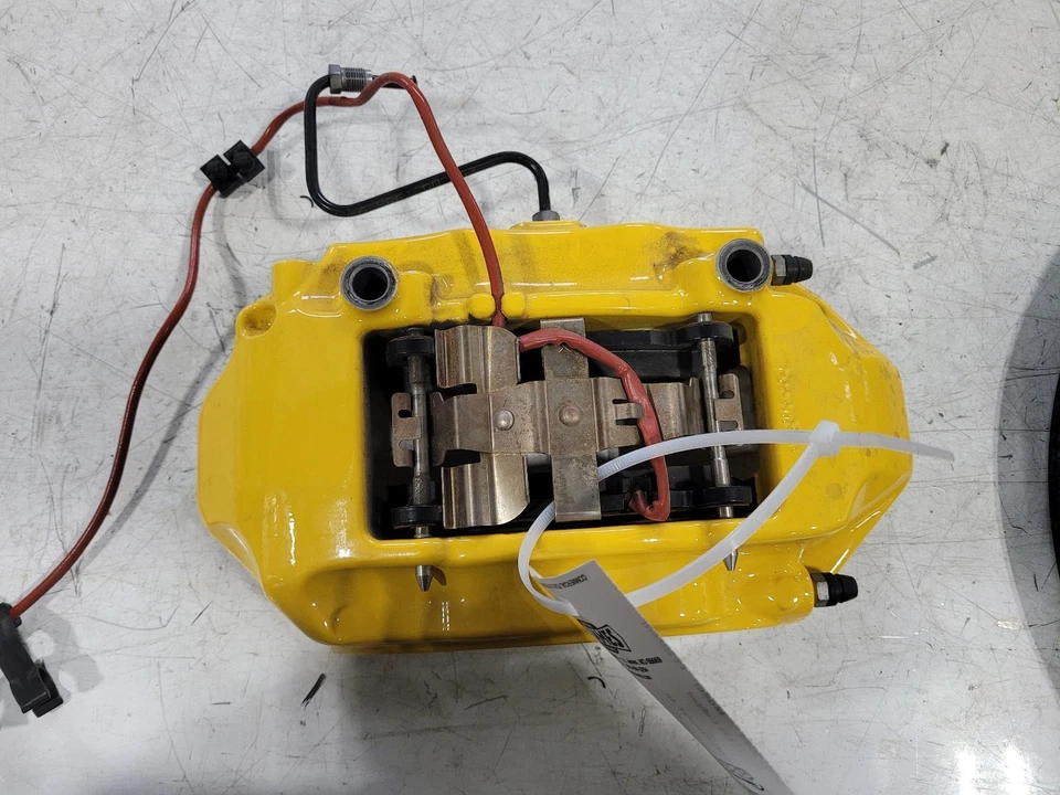 2019 Ferrari Portofino OEM Brembo Driver Front Brake Caliper Foto 3 de 4