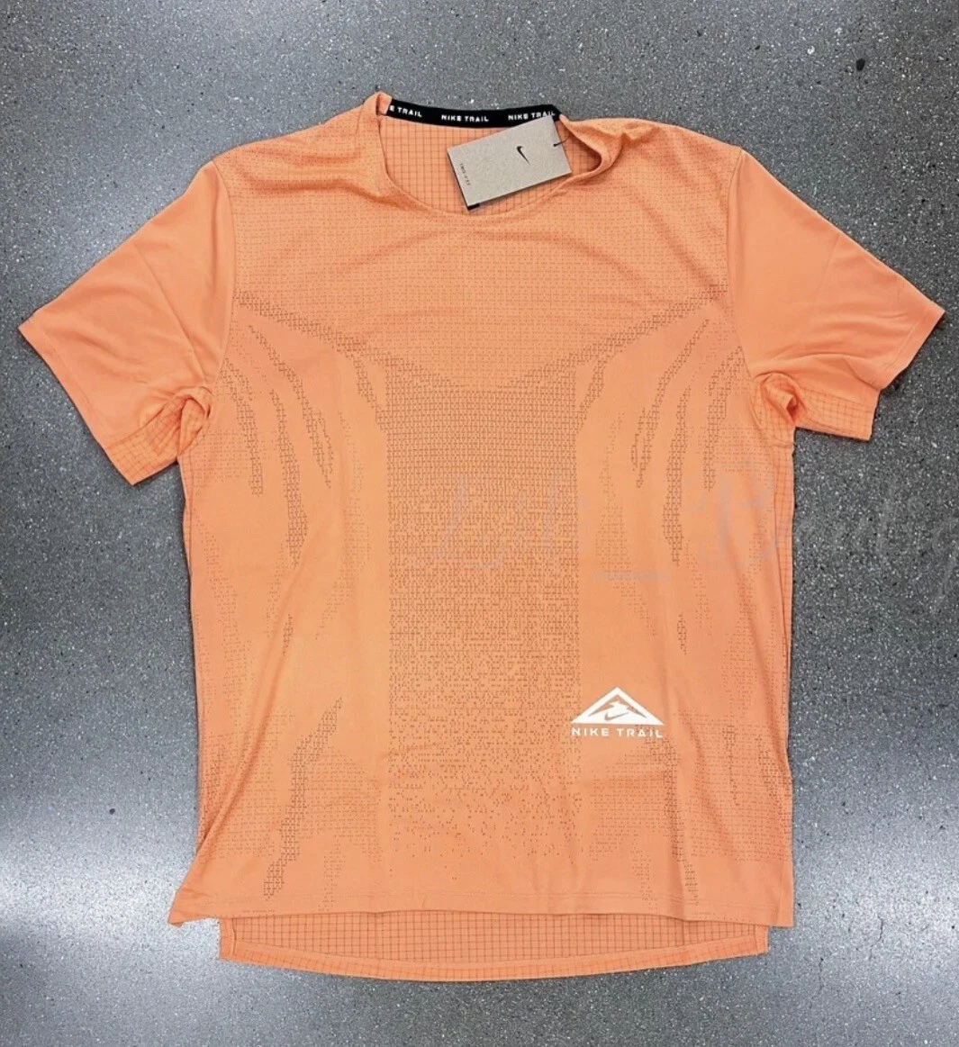 NWT Nike DM4646-871 Men Dri-Fit Rise 365 Trail Running Top Orange Trance Size M