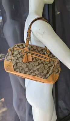 Y2K Coach Signature Tan Canvas Leather Shoulder Handbag 6828 Y2K Coach Signature Tan Canvas Leather Shoulder Handbag 6828