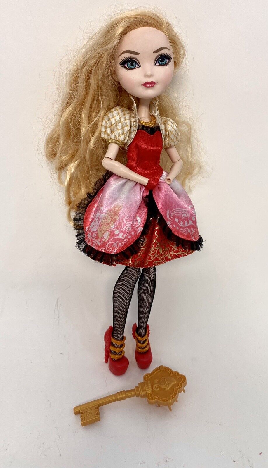 Ever After High 1st Chapter Original Apple White Doll With Outfit & St –  The Serendipity Doll Boutique