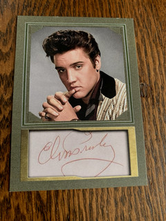 ELVIS PRESLEY / AUTOGRAPH CARD & RCA CALENDAR