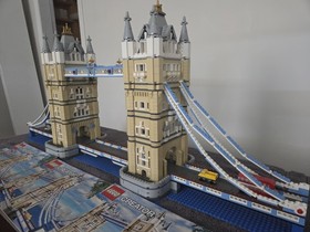 LEGO Creator Expert Tower Bridge 10214 100% Complete with Box &Manuals