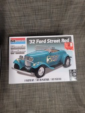 Monogram '32 Ford Street Rod Classic Cruiser 1:24 Scale Sealed Model Kit