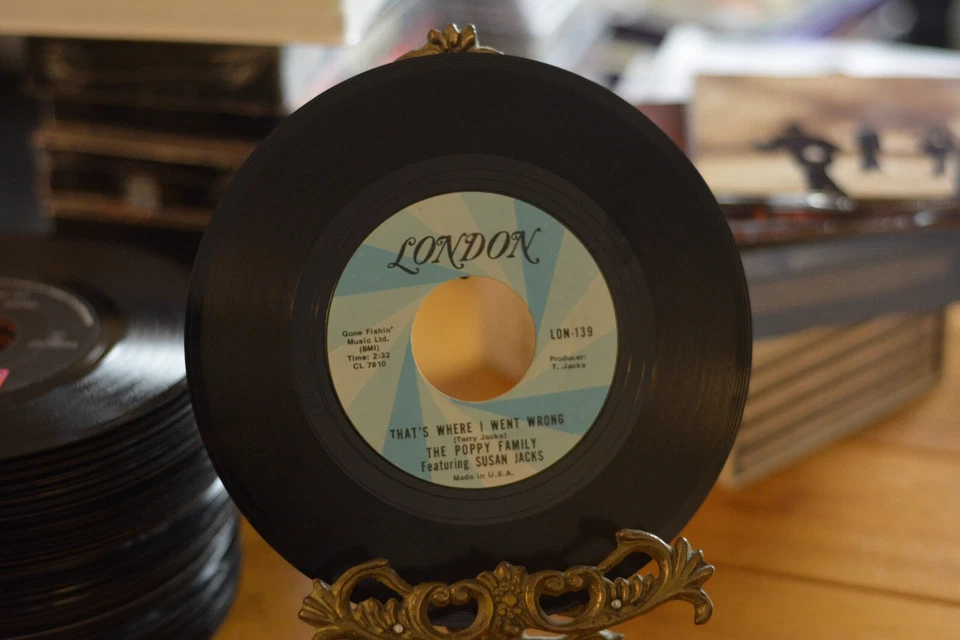 THE POPPY FAMILY 45RPM 7" RECORD "SHADOWS ON MY WALL" (LON-139) A8-206 Foto 2 de 4