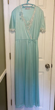 Vintage Vandemere 2pc Peignoir Set Nightgown  Robe Lace Trim  Rose Sz Med USA
