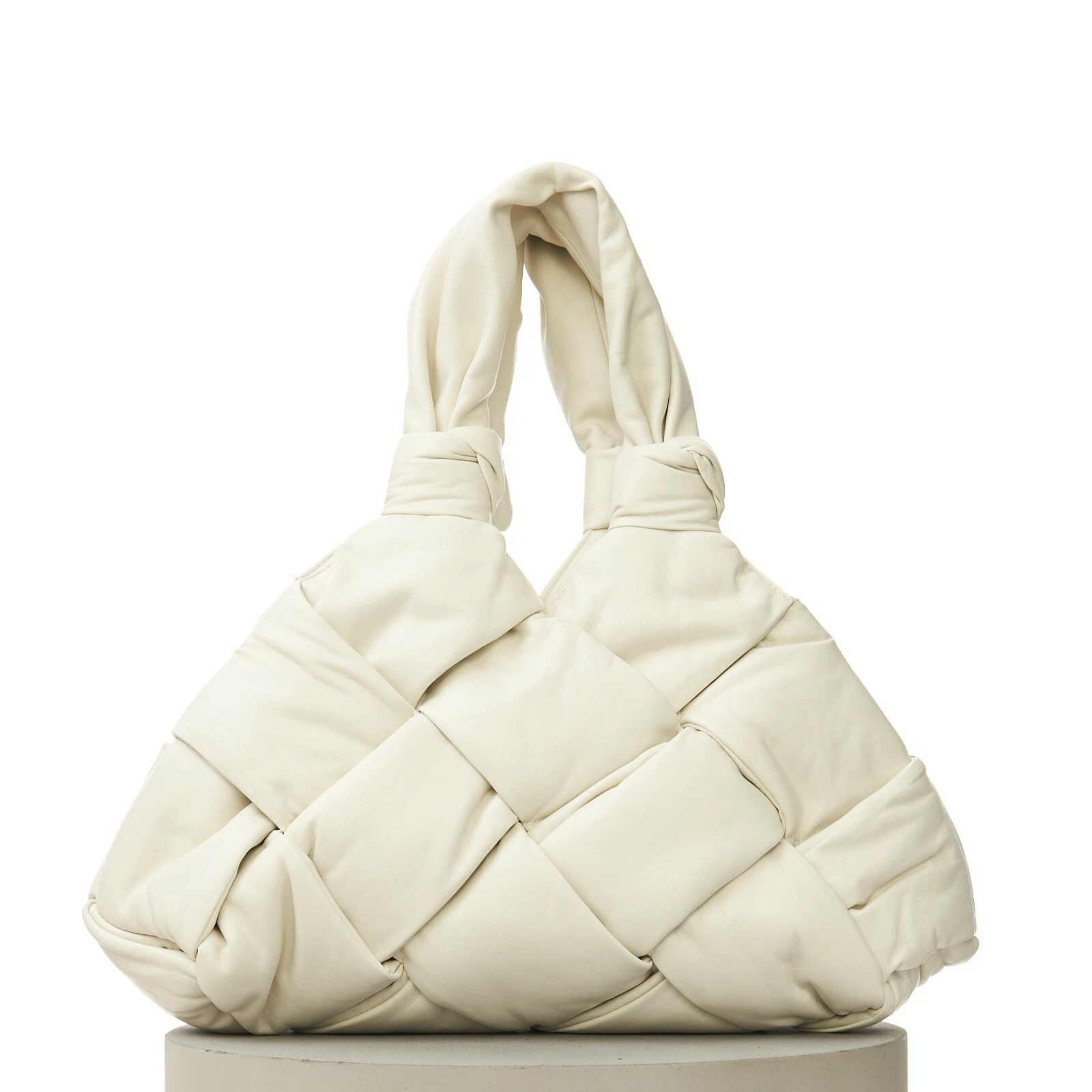 Bottega Veneta — BOTTEGA VENETA 3700$ PADDED LOCK Small Padded Shoulder Bag - White Leather
