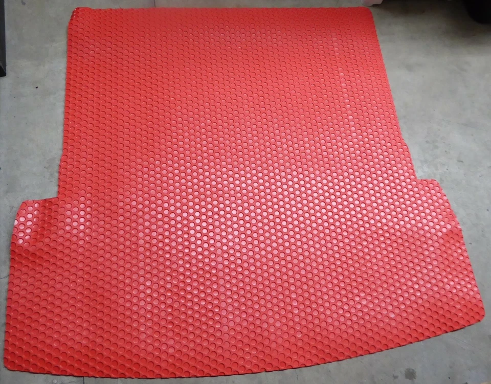 Lincoln Aviator 2020 camión de carga revestimiento de tronco Rubbite Red Lloyd tapetes Foto 2 de 4