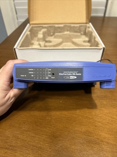 Linksys EtherFast 4-Port Cable/Dsl Wired Router BEFSR41 Ver.2 - Picture 3 of 7