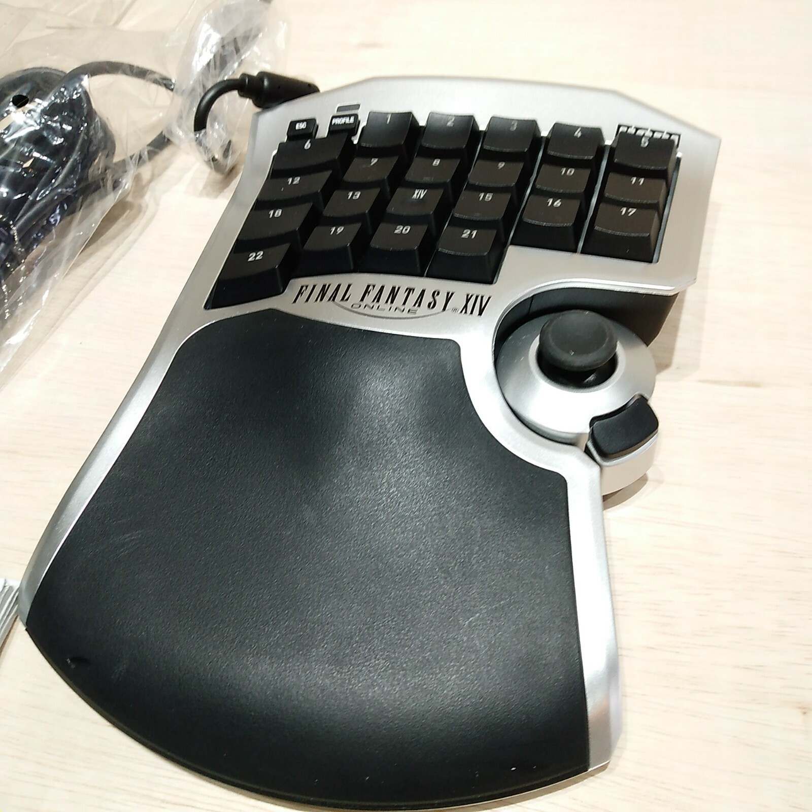HORI TACTICAL ASSAULT COMMANDER F14 FINAL FANTASY XIV EDITION PSL 
