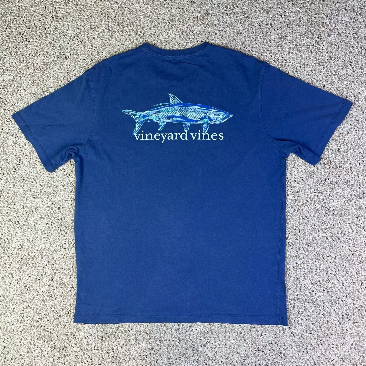 Vineyard Vines Shirt Mens Medium Blue Fish Fishing Short Sleeve Casual Crew  Tee