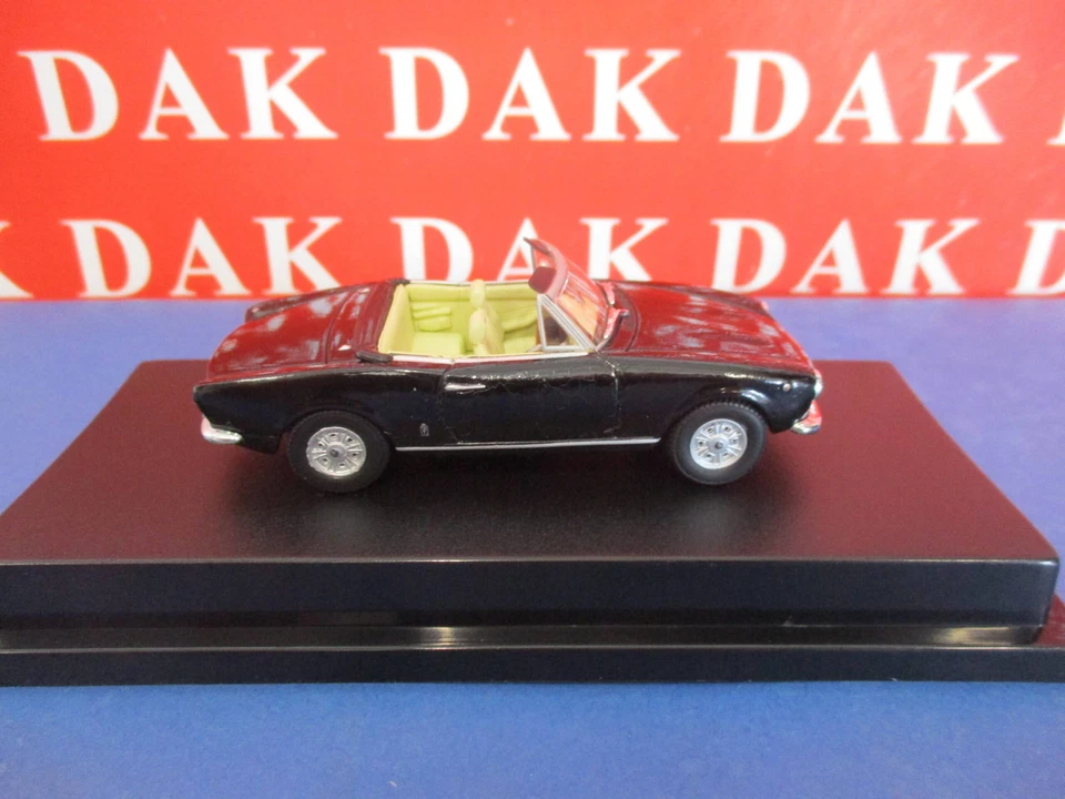Die cast 1/43 Modellino Auto Fiat 124 Spider Nera 1975 VERNICE BRUTTA BAD PAINT - Immagine 4 di 4
