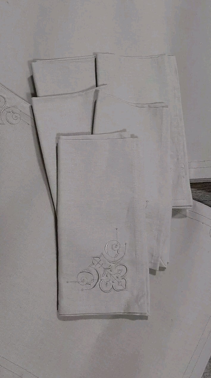 Picture 2 of 6