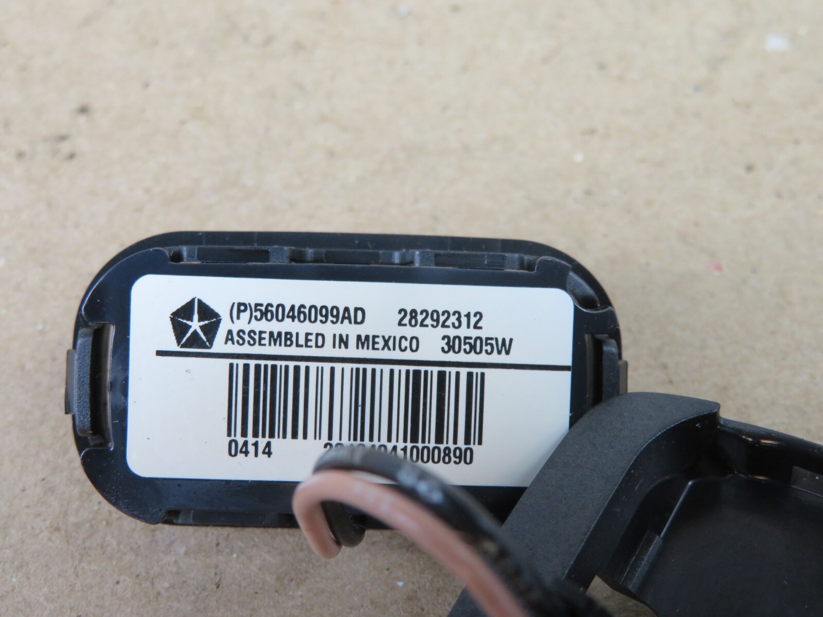 2014-2017 MASERATI GHIBLI STEERING WHEEL RIGHT & LEFT RADIO SWITCH CONTROL OEM