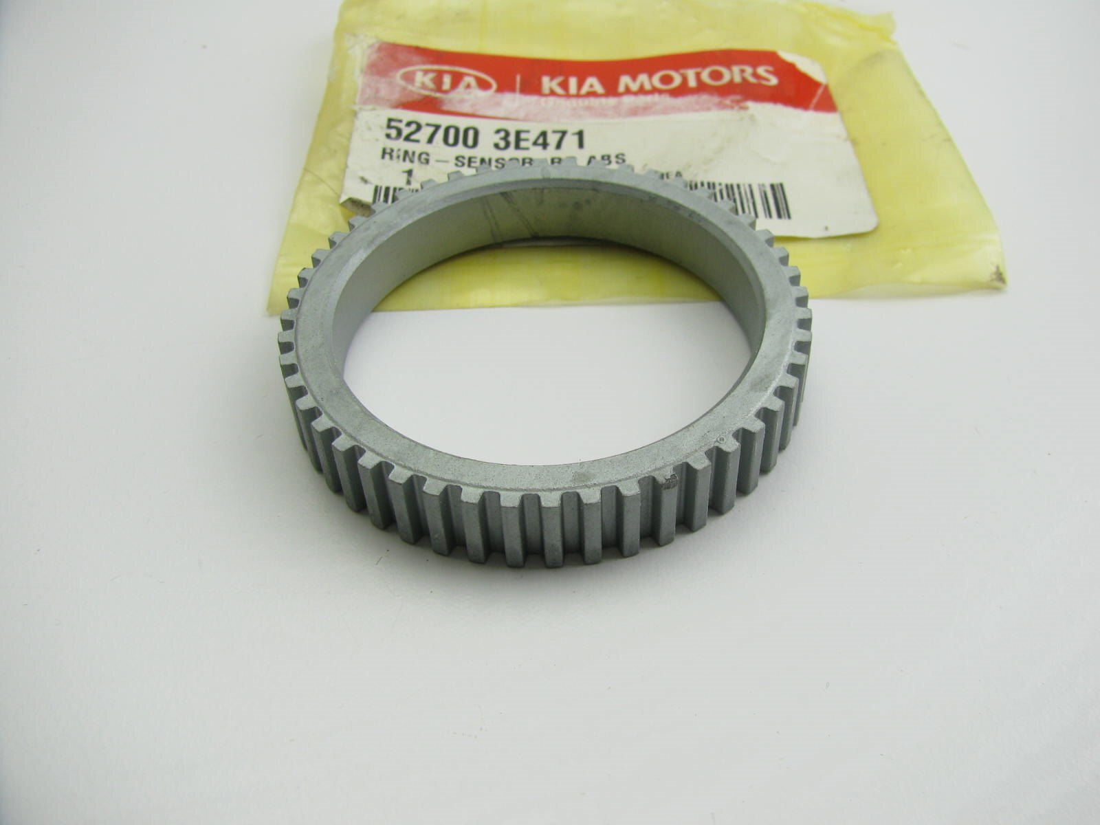 NEW GENUINE REAR ABS Reluctor Ring OEM For 20032006 Kia Sorento
