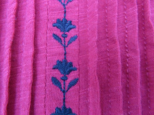 BLUSA TOP 100% ALGODÓN MANGA LARGA ROSA MAGENTA SUELO CON BORDADO AZUL MARINO UK 12 - Imagen 15 de 17