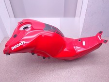 Ducati Streetfighter V4 S Kraftstoff Behälte...