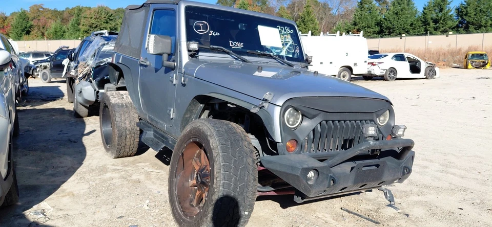 Jeep Wrangler 2013 transmisión automática fabricante de equipos originales 135 k millas (LKQ ~ 439766204) Foto 2 de 4